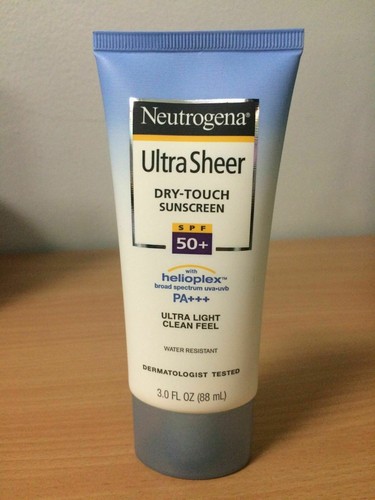 Neutrogena Ultra Sheer Dry-Touch Sunblock Sunscreen Lotion SPF 50 - 3 Oz - Picture 3 of 4