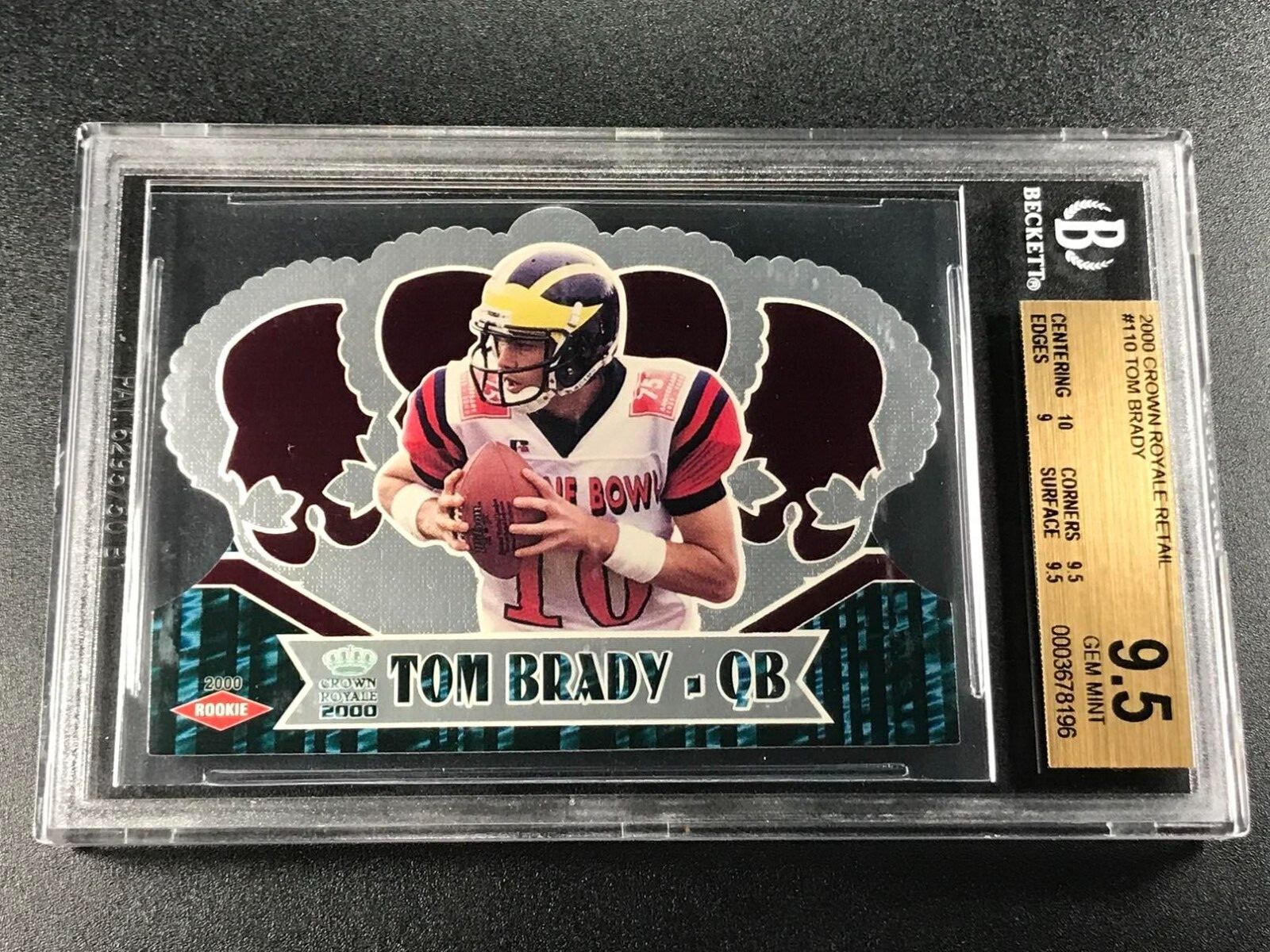 TOM BRADY 2000 PACIFIC CROWN ROYALE 110 RETAIL DIE CUT FOIL ROOKIE RC BGS 9.5 10