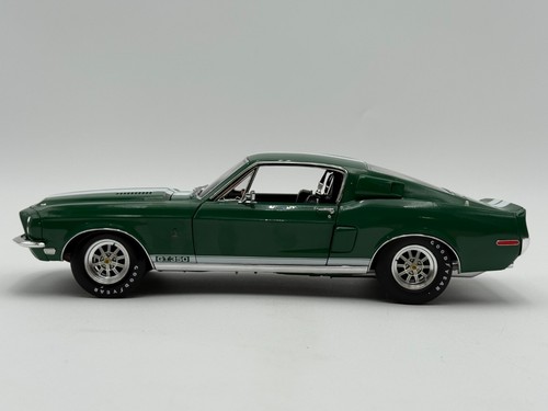 A1801809 - 1968 Shelby GT350 - Special Order Color WT 7081 - 1:18 model by Acme - Picture 2 of 19