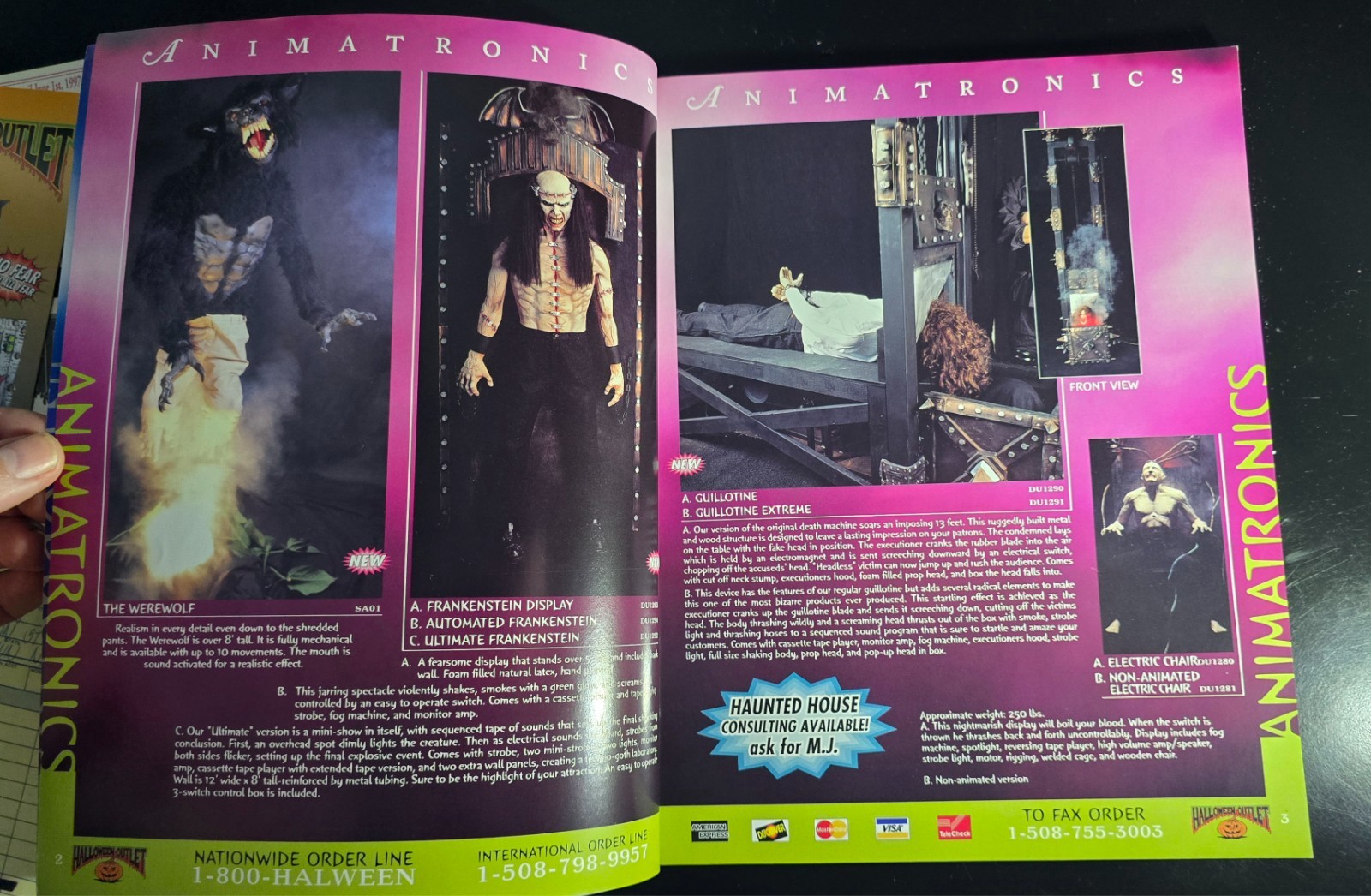 VINTAGE Halloween Outlet Catalog Edition 3 PRISTINE w/ Receipt Blank ...