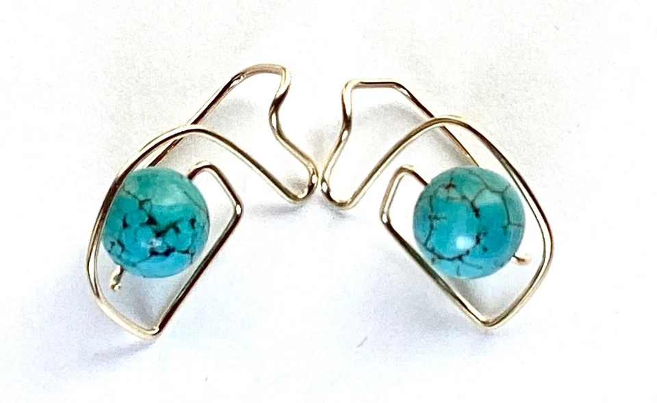 Pendientes turquesa oro 14k únicos en su clase. Piedras preciosas. Fino/Hecho a mano. Cuelga Foto 3 de 4