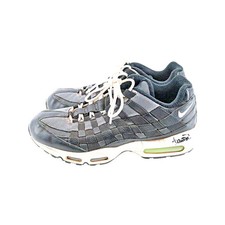 Aaron Boone Yankees Signed 2024 Game Used Nike Sneakers -Sz 11 (Aaron Boone LOA)