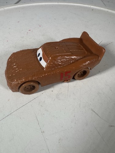DISNEY PIXAR CARS 3 LIGHTNING McQUEEN AS CHESTER WHIPPLEFILTER DEMO DERBY