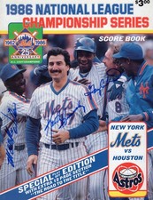 Gary Carter Keith Hernandez Mookie Wilson autographed Scorebook Magazine 1986 NL
