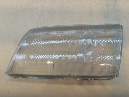 MERCEDES BENZ C CLASS W202 Hauptscheinwerfer Streuscheibe links 2028260290 R139