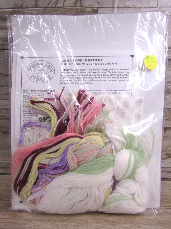 Nuevo en paquete 1991 Vintage Dimensions Needlepoint Love Is Patient Kit de bordado 52050 Foto 2 de 2