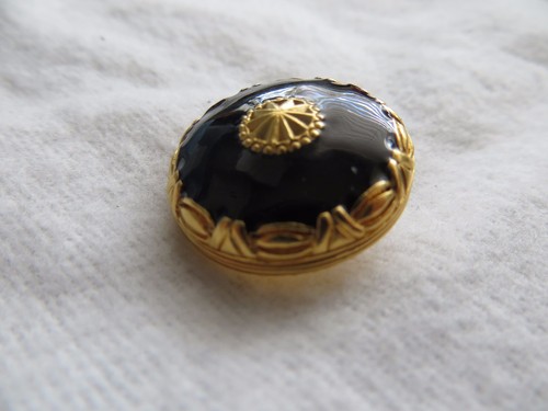 NWOT #1008A, St. John Knit Button, Black and Gold 15/16" - Picture 2 of 3