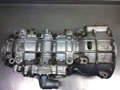 Skidoo MXZ X440 LC 1999-2000 Engine Motor Crankcase 22120103 - Picture 8 of 13