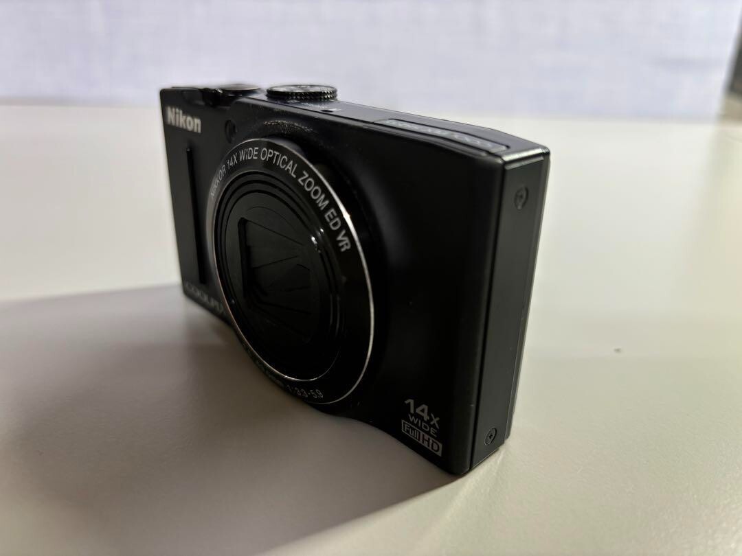 Nikon COOLPIX S8200 Black Digital Camera 16.1MP 14x Optical Nikon COOLPIX S8200 Black Digital Camera 16.1MP 14x Optical