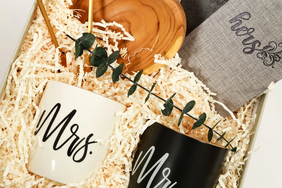 His/Hers, Him/Him wedding gift box, bride gift box bridesmaids mugs  - Image 4 of 4