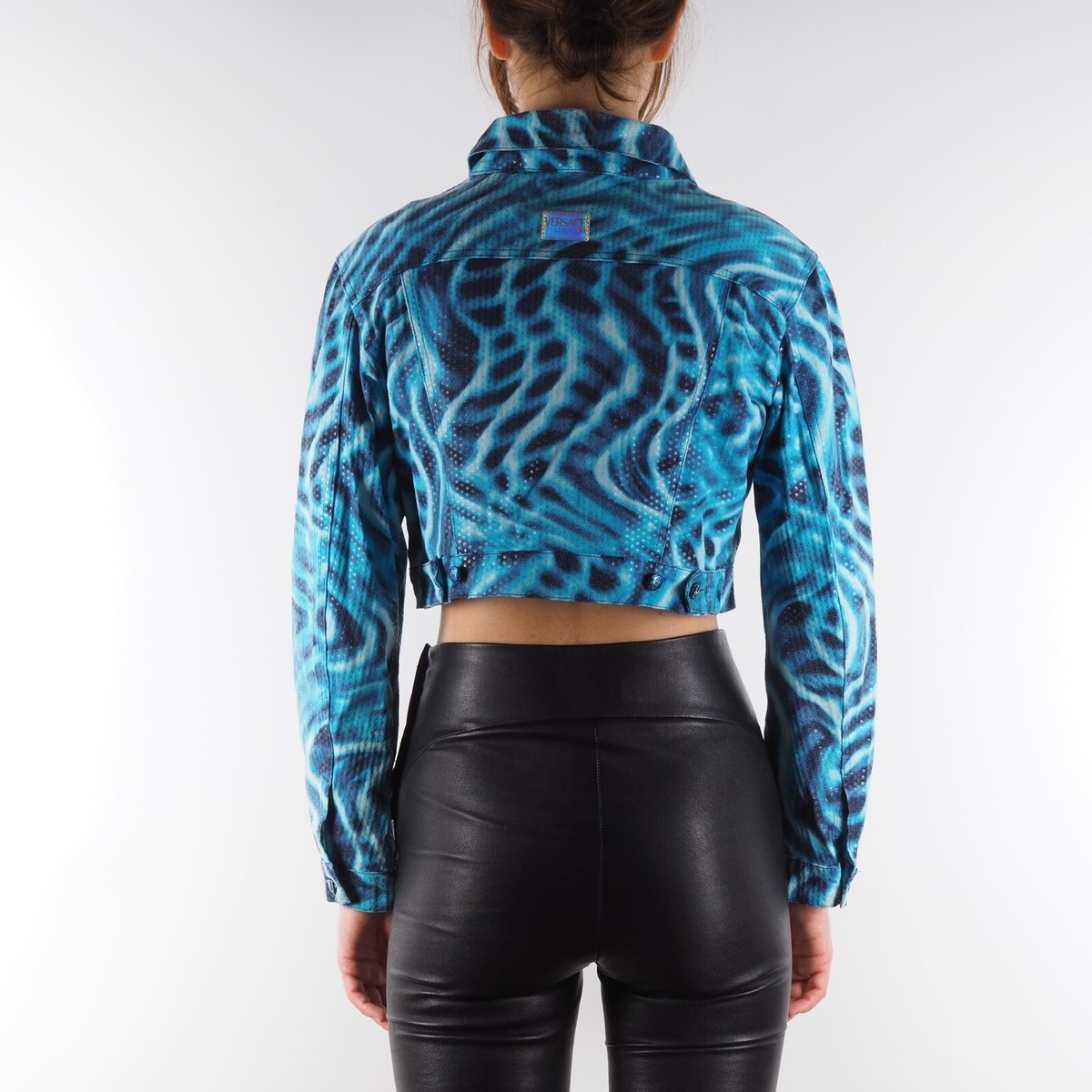 VERSACE グラフィックプリント ナイロンジャケット　値下げ Versace Vintage Women's 90s Blue Psychedelic Print Cropped Jacket