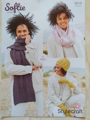 Neue Stylecraft Strickanleitung 9818. Damen Schal, Kutte, Mütze und Fäustlinge. 