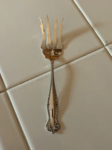 Towle Sterling Silver Canterbury Chipped Beef Fork / Copyrighted 6 1/2”