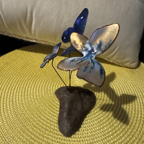 Escultura de metal brutalista de latón esmaltado de colección mariposa azul dorado - Imagen 6 de 10