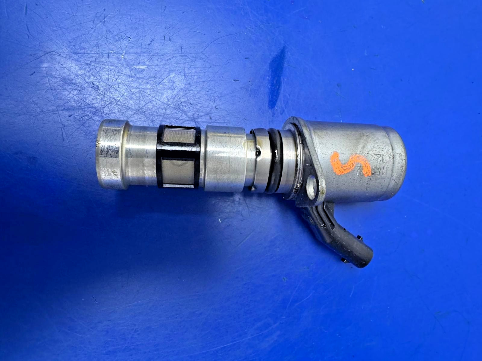 OEM Engine Adjustment Valve For Audi A8 S8 SQ7 RSQ8 RS7 Porsche Bentley Urus 4.0