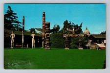 Canada- Victoria B.C. Thunderbird Park Totem Poles Souvenir Old Vintage Postcard