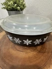 Vintage Pyrex Black w/White Snowflake Casserole 043 - 1-1/2 qt. With Lid