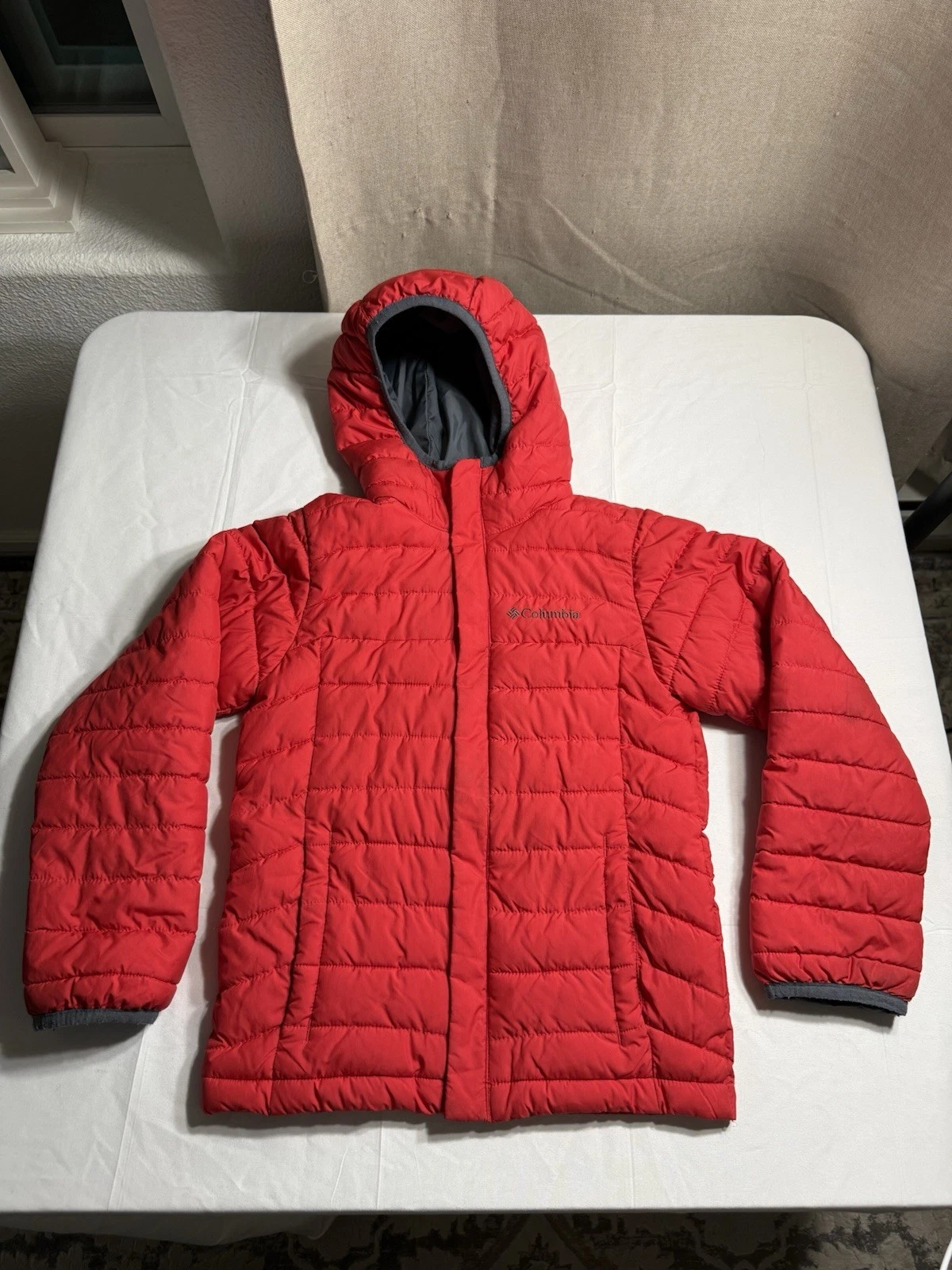 Columbia Youth Small 8 Red Puffer Jacket Hooded Insulated Winter Kids Coat
Opens in a new window or