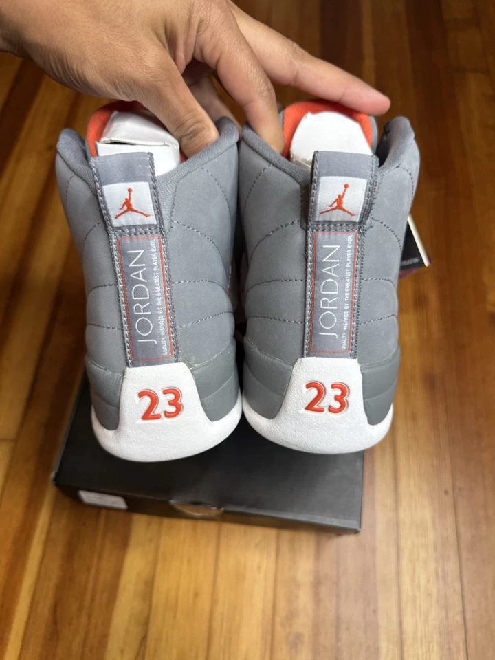 Talla 9 - Air Jordan 12 Retro Cool Grey Foto 4 de 4