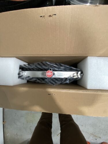 Koyo VH020241 for 90-96 Nissan 300ZX 3.0L Non Turbo MT Radiator - Picture 10 of 10