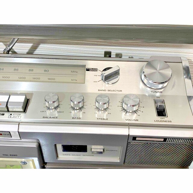 ラジオ・コンポ Hitachi TRK-8280 Amazon.co.jp: HITACHI 日立 TRK-8280 ステレオ・パディスコ8280