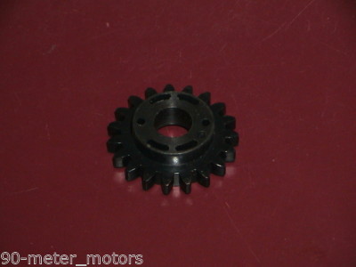 NEW OEM STIHL Chainsaw Oil Pump Oiler Spur Gear Wheel 030 031 032  (READ Desc!)