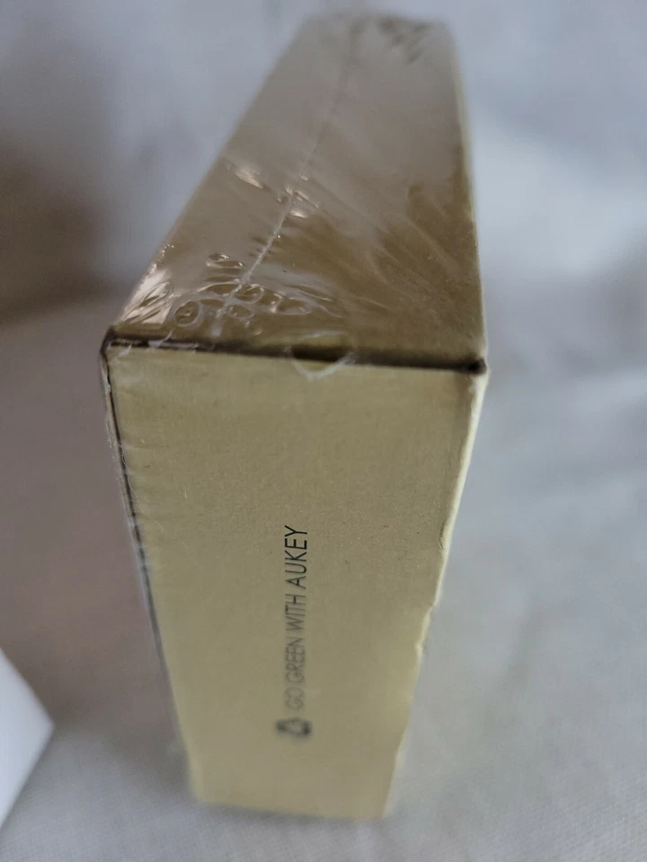 NOVO EM FOLHA TRANSMISSOR AUKEY FM PARA SMARTPHONE E MP3/MP4  - Imagem 3 de 3