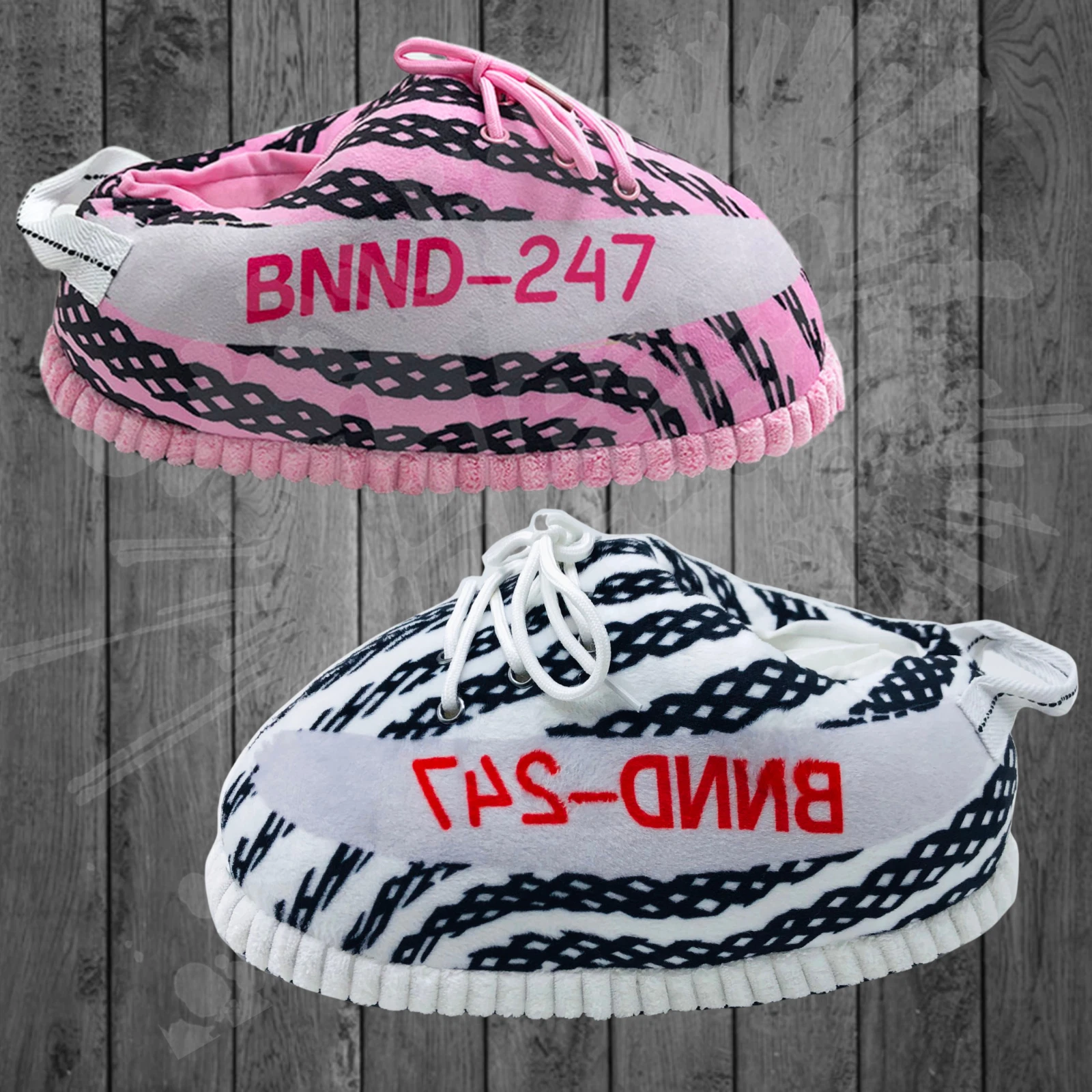 JORDAN Pantofole di peluche unisex oversize ispirate alle sneaker taglia unica (4 10 adulti)