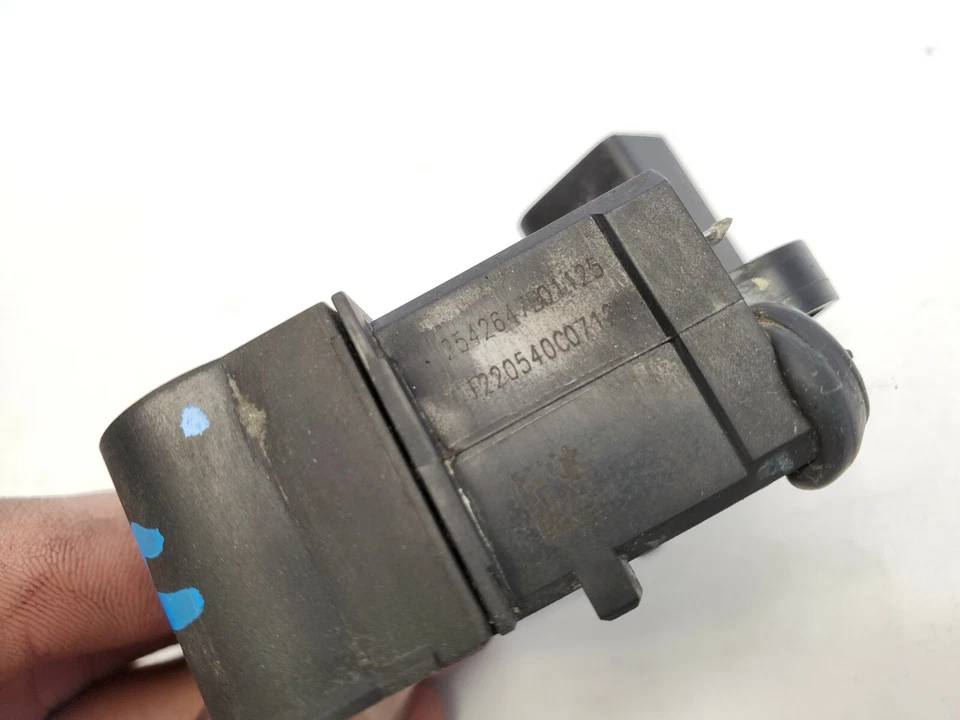 Chrysler Crossfire Valeo 2004-2008 - regulador de voltaje del alternador V6 de 3,2 L Foto 4 de 4