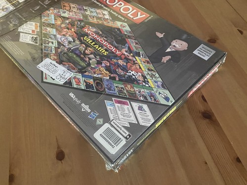2010 Disney Parks Monopoly Disney Villains Collector’s Edition Sealed Board Game - Picture 10 of 11