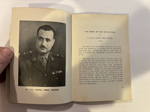 Egypt-Between Two Revolutions Selected Studies (No. 1)-TPB printed in Cairo - Picture 8 of 9