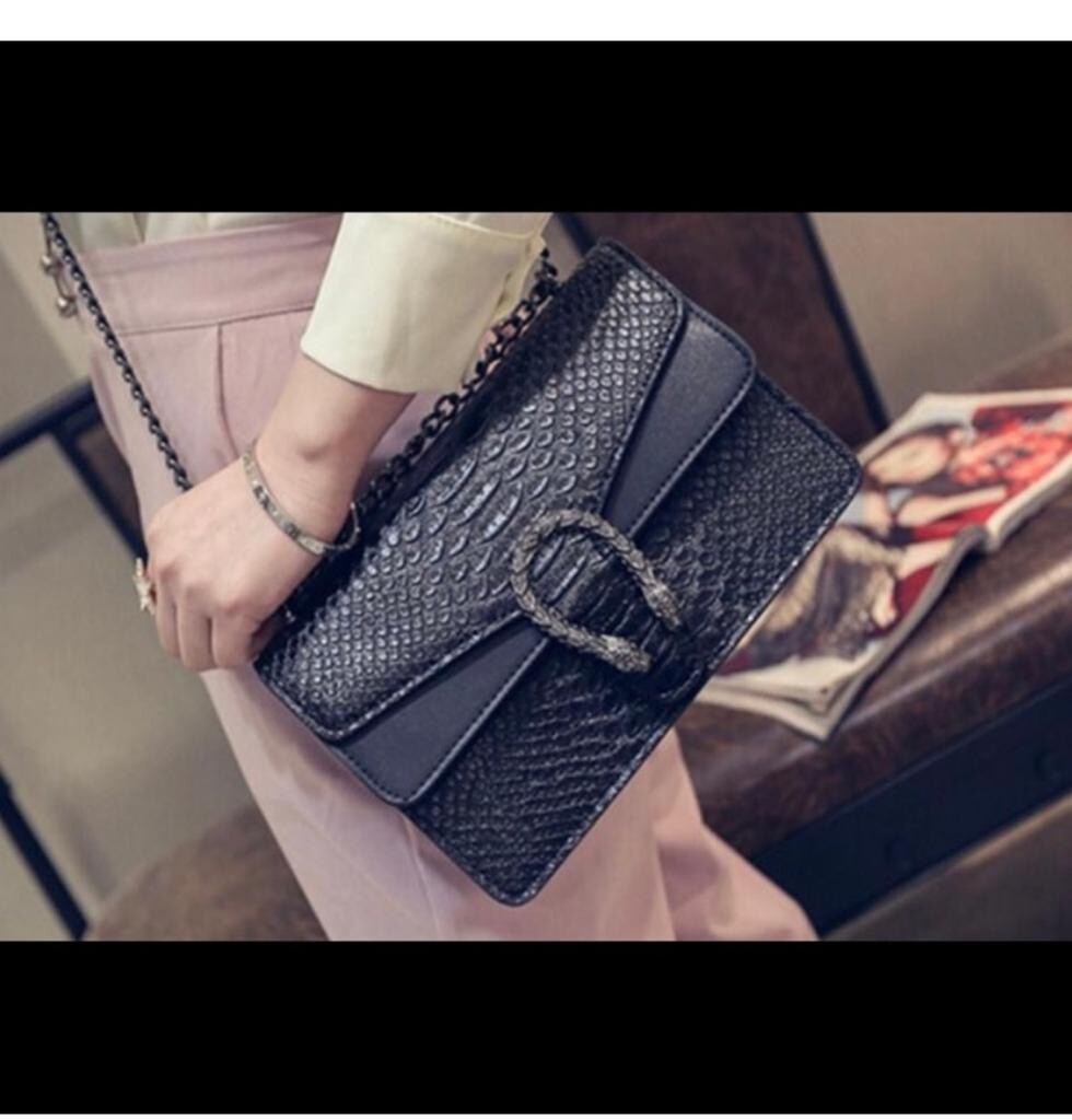 Cross Body Chain Bag Gem