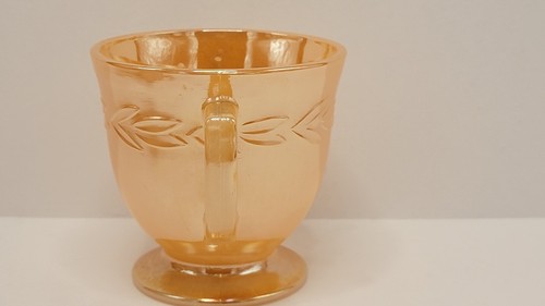 Vintage Fire King Peach Luster 2 Handled Sugar Dish Wheat or Laurel Leaf Pattern - Picture 4 of 7