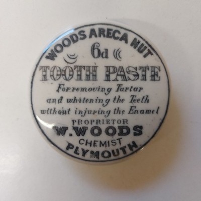 Antique W. Woods Areca Nut 6d Tooth Paste Pot Lid Chemist Plymouth
