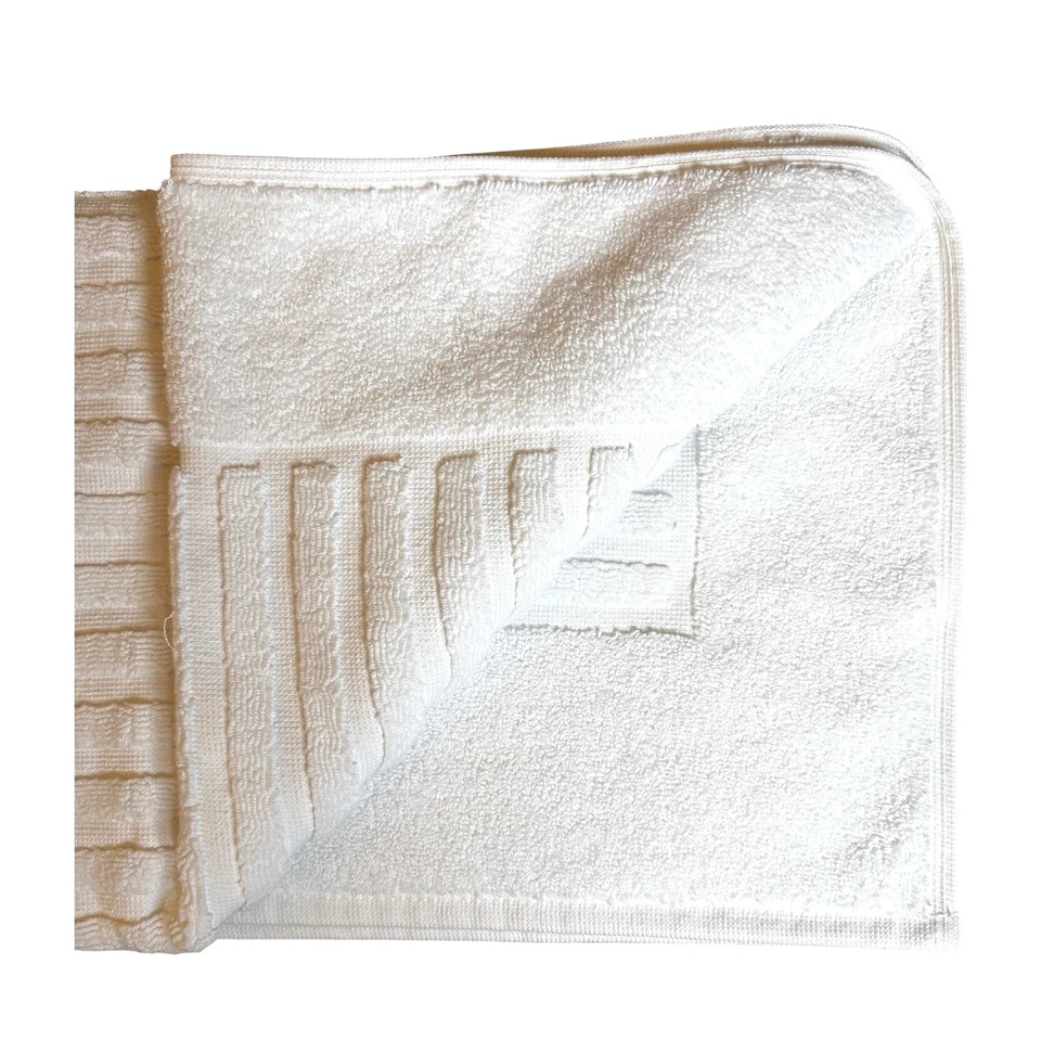 Alfombra de baño de algodón turco de lujo FRETTTE 1860 blanca texturizada acanalada NUEVA Foto 2 de 4