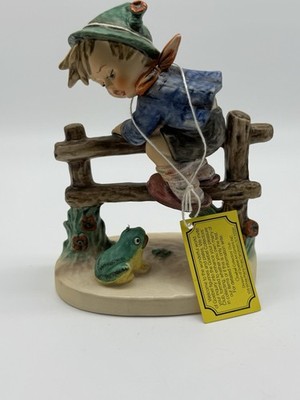 Vintage Goebel Hummel #201/1, ''RETREAT TO SAFETY'' Figurine