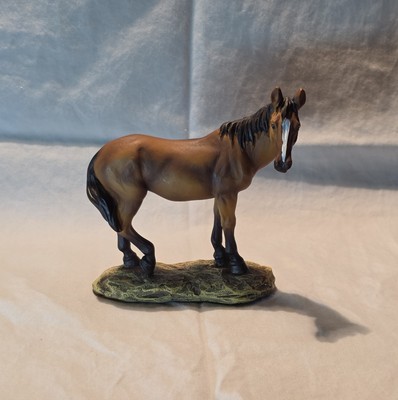 Slifka Chestnut Brown Horse Statue X9293 Farm Animal Figurine 4.5'' x 4.5''
