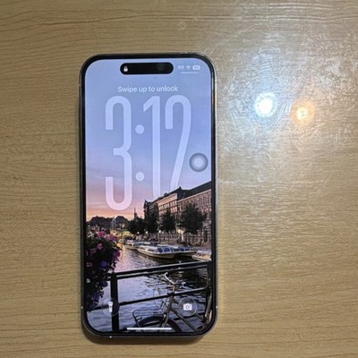 Apple iPhone Silver, Lightning, iOS, Bar Style, Cracked Back