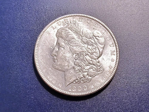 AU 1900-P Morgan Dollar
