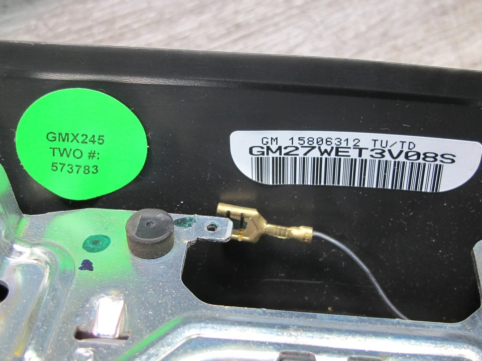 Chevrolet Corvette C6 2006 A/T cuero dirección con paletas negro OEM Foto 3 de 4