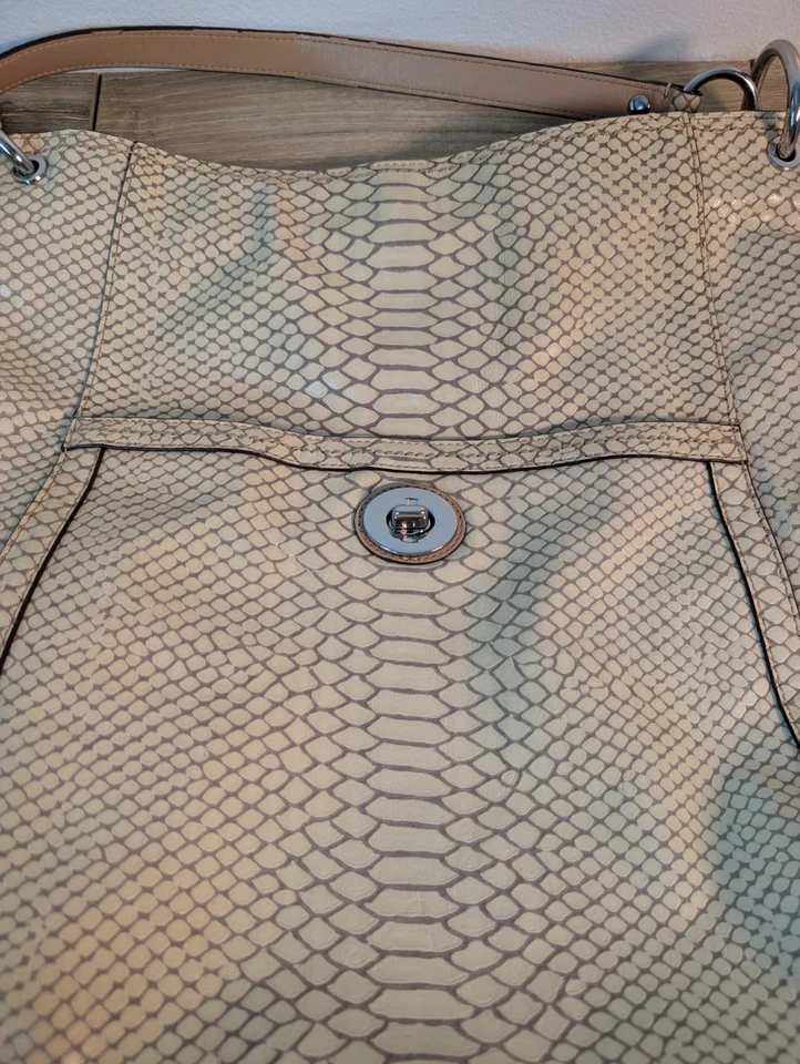 Bolso de Hombro Coach Cream Park Pitón Cuero Repujado Hobo F24383 Estampado Animal Foto 2 de 4