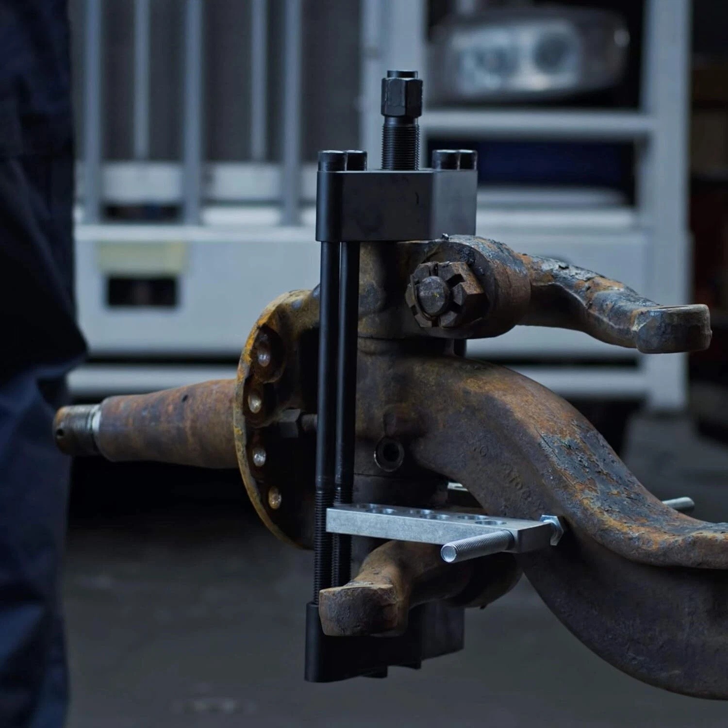 New For Class 3-8 Heavy Duty Trucks 90150 King Pin Press Sturdy Repair Tool USA