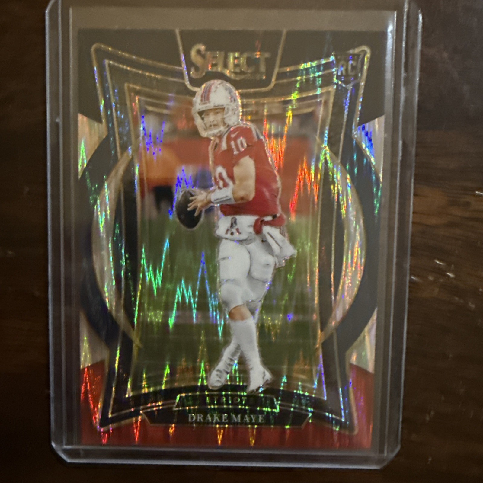 2024 Panini Select - Concourse Drake Maye #27 Black & Red Shock Prizm (RC)