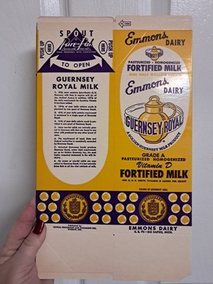 VTG  Emmons Dairy Guernsey Royal Waxed Milk Carton Big Rapids, MI 1/2 Gal  NOS 