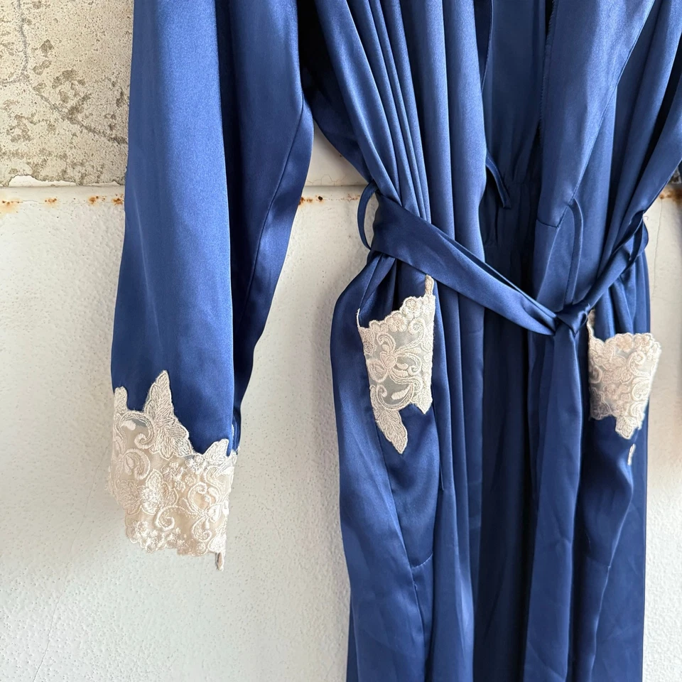 复古 90 年代缎面长袍花边装饰长丝质地板长度正装礼服 Coquette XL — 第 3/4 张图片