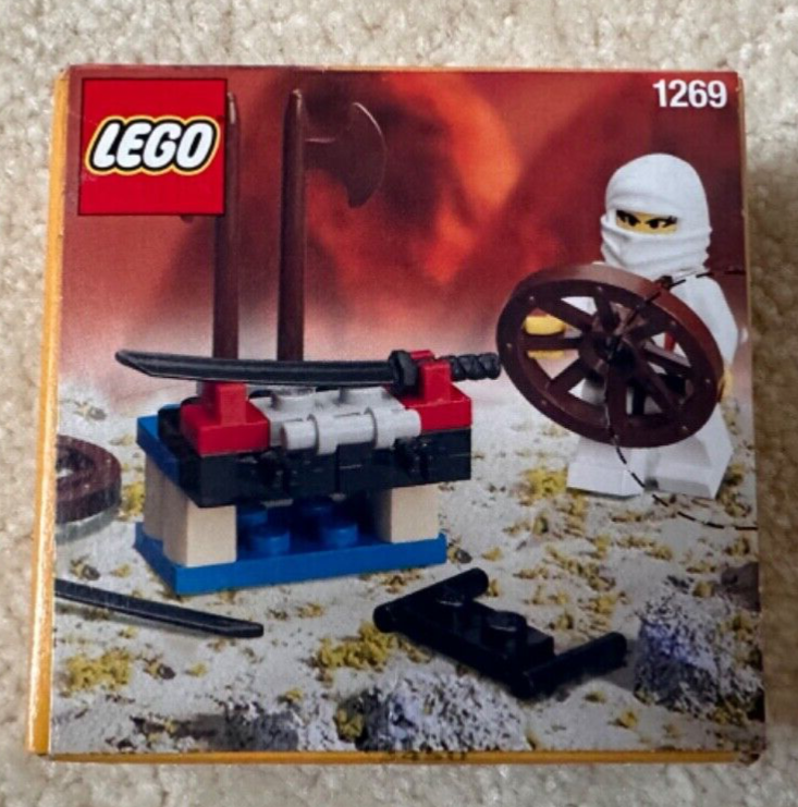 Lego Ninja set 1269 White Ninja; New In Sealed Box; Vintage from 1999