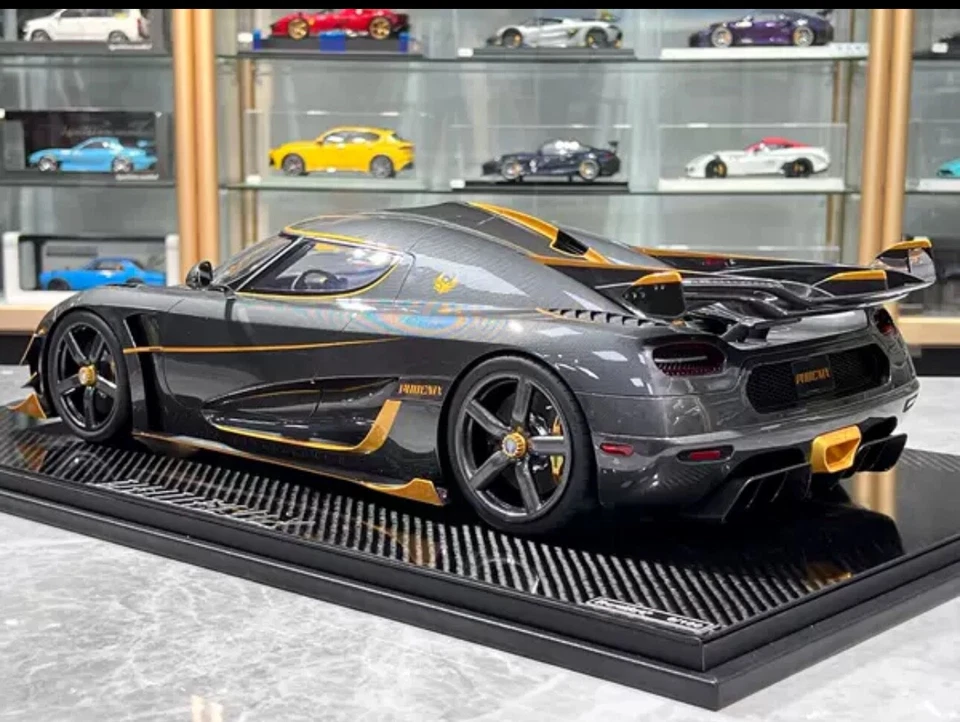 Koenigsegg Agera RS Phoenix (Exposed Carbon Fibre) [FrontiArt] 1:8 scale - Image 4 of 4