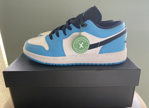 Nike Air Jordan 1 Low (GS) White/Dark Powder Blue Obsidian size 6.5Y #553560-144