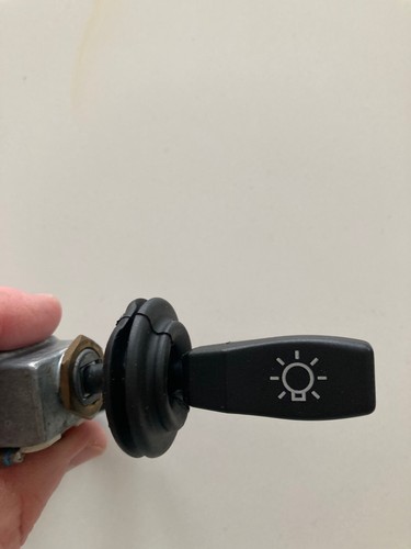 Genuine LR Defender 90/110 NAS headlight on/off switch assembly - fast shipping! - Picture 3 of 10