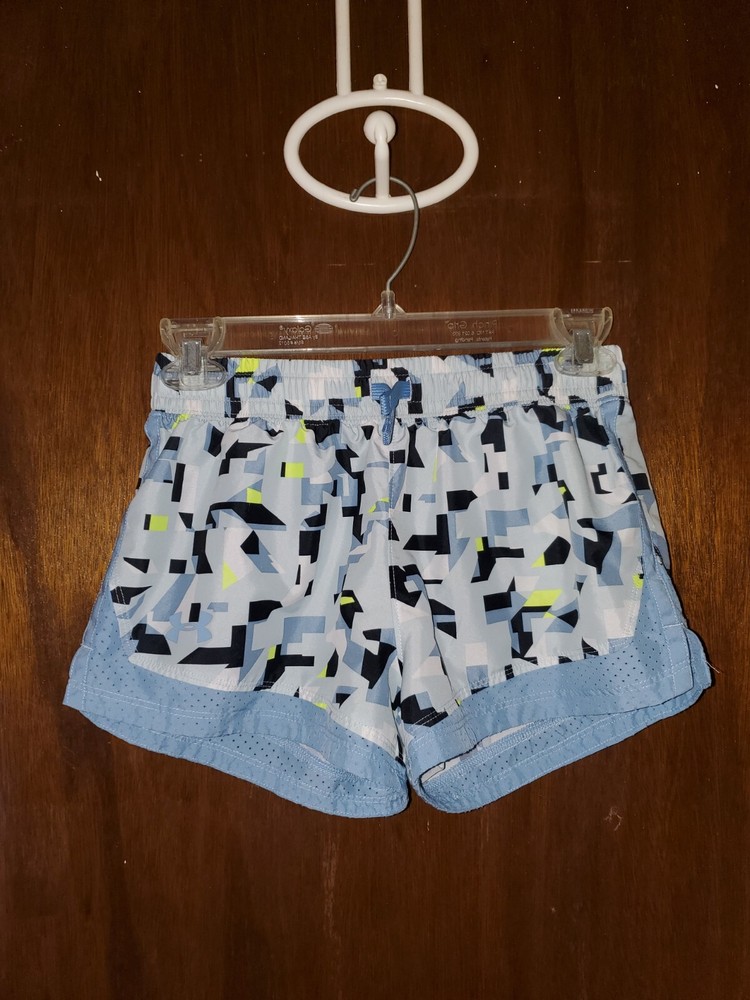 Under Armour Youth Large Blue Print Athletic Shorts for Active Kids